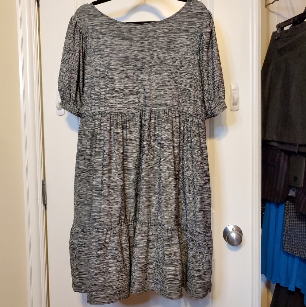 NWT Good Luck Gem Dress Womens Large Tiered Cross Back Gray Stretch